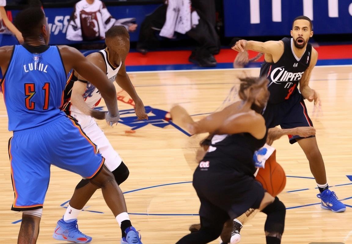 2013-2014赛季雷霆快船对决：经典战役回顾与战术解析(图3)